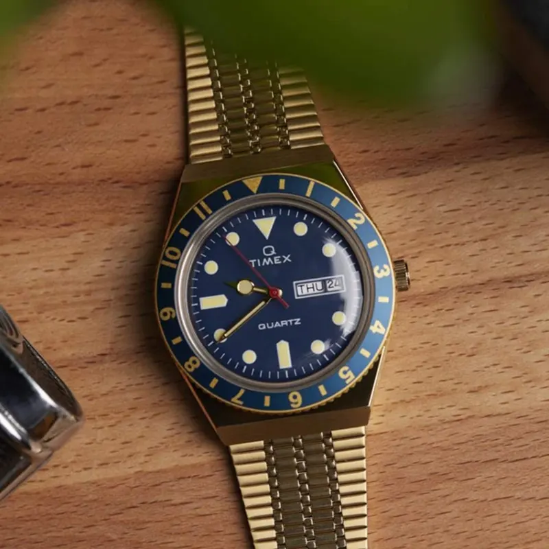 Timex Q Reissue Blue Dial Gold-Tone Men's Watch- TW2U62000 TW2U62000U9 watch dial and case detail