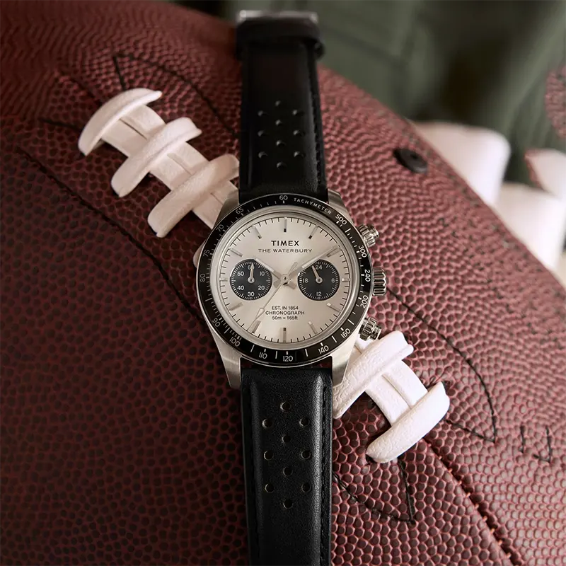 Timex Waterbury Heritage Chronograph Men's Watch- TW2Y19300 TW2Y19300IK watch dial and case detail