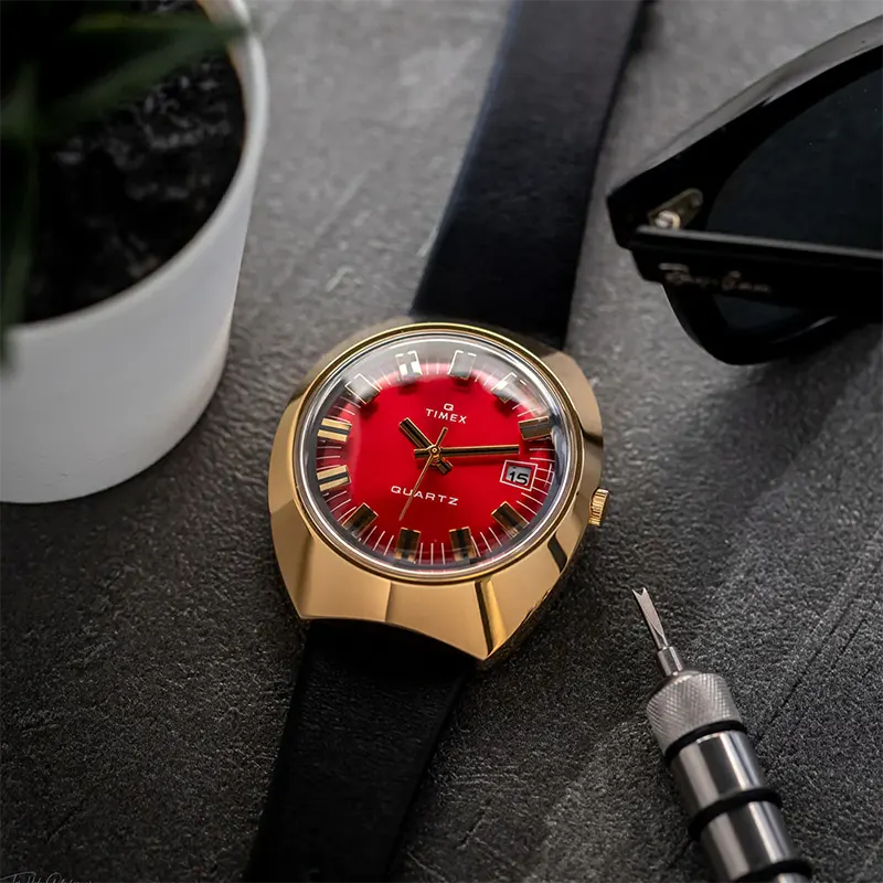 Timex 1972 Reissue Burgundy Dial Gold Bezel Men's Watch- TW2V25400 watch dial and case detail